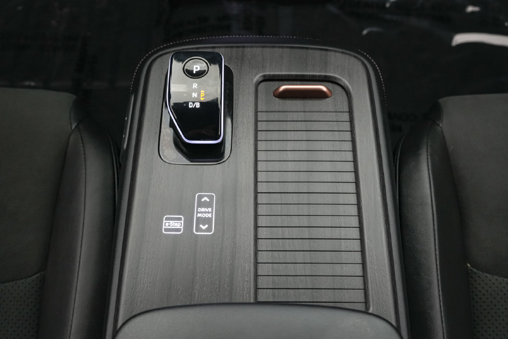 Used 2023 Nissan Ariya FWD image 18