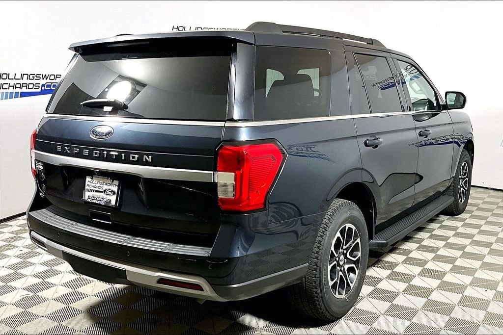 Certified 2024 Ford Expedition XLT image 9