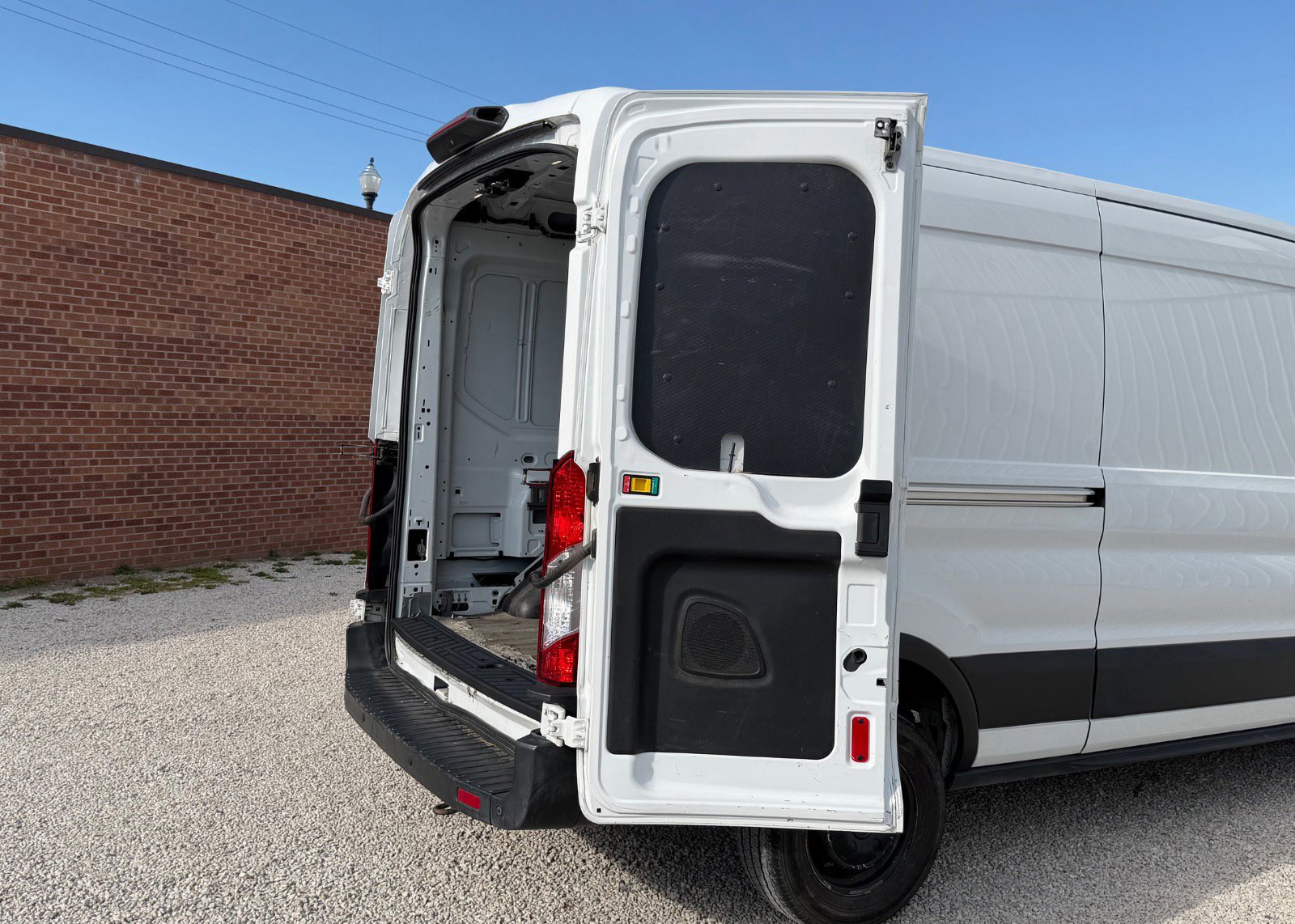 Certified 2019 Ford Transit 350 148 Medium Roof w/ Interior Upgrade Package image 5