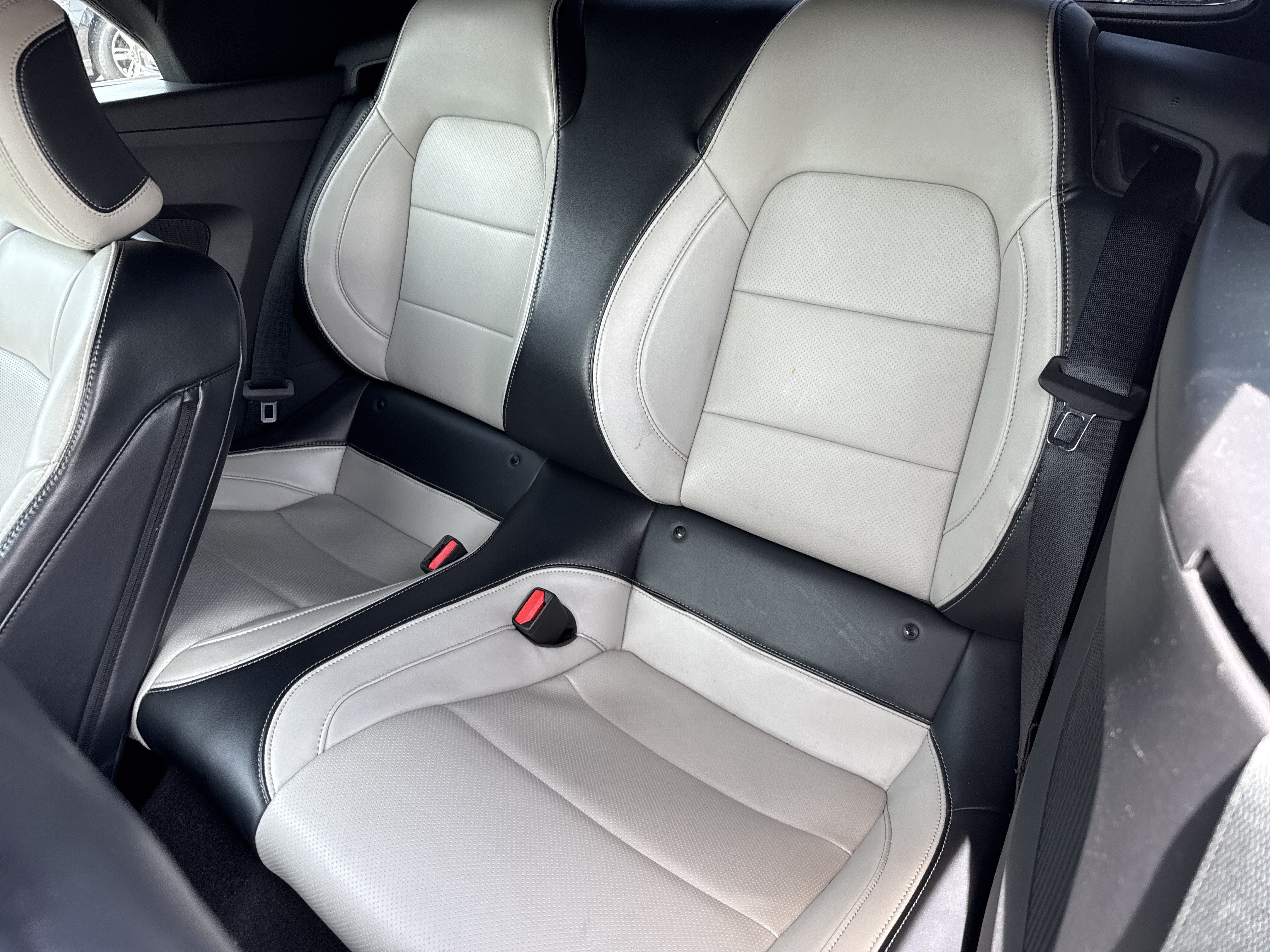 Certified 2024 Ford Mustang Premium RWD image 11