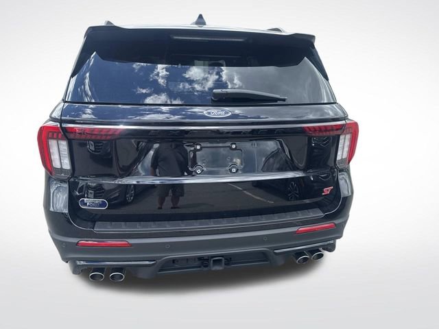 Certified 2025 Ford Explorer ST AWD/4WD image 4