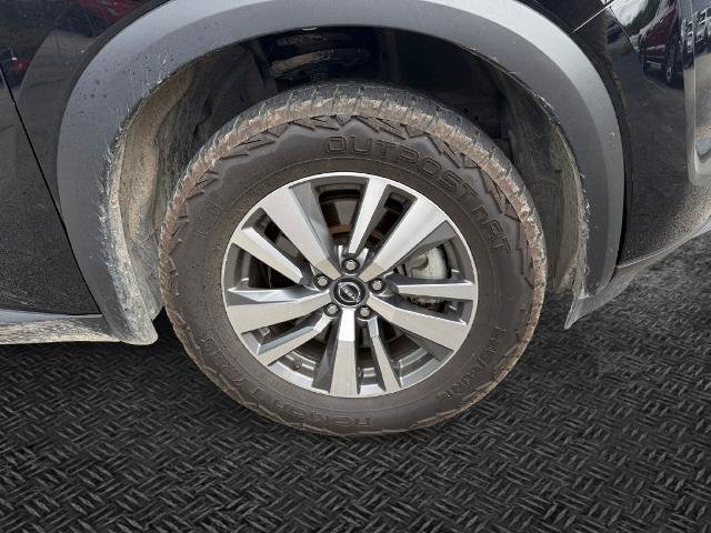 Used 2025 Nissan Pathfinder SL AWD/4WD image 11