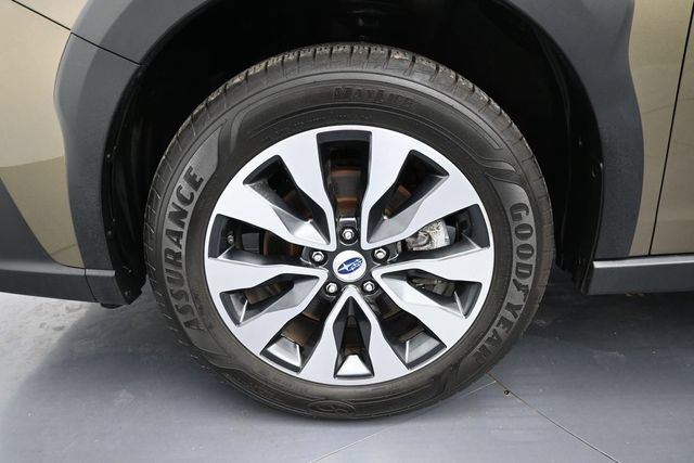 Used 2024 Subaru Outback Limited AWD/4WD image 9