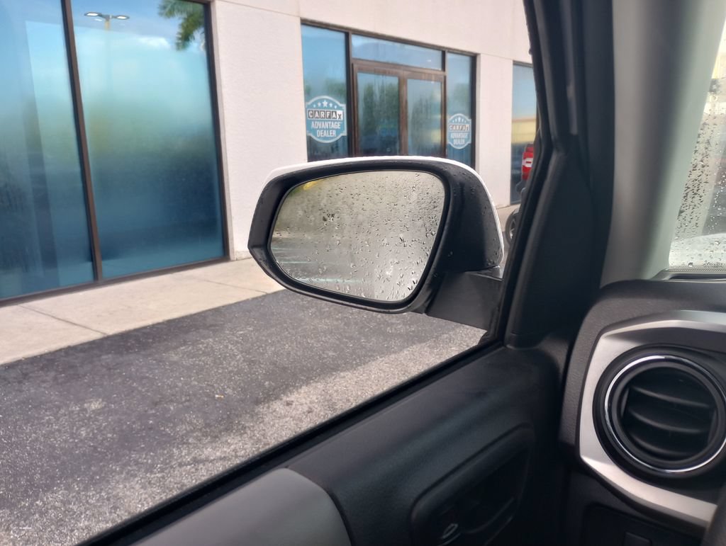 Used 2022 Toyota Tacoma SR5 RWD image 23