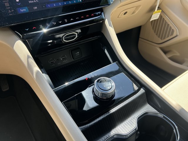 Used 2026 Jeep Grand Cherokee L Limited w/ Luxury Tech Group II RWD image 30