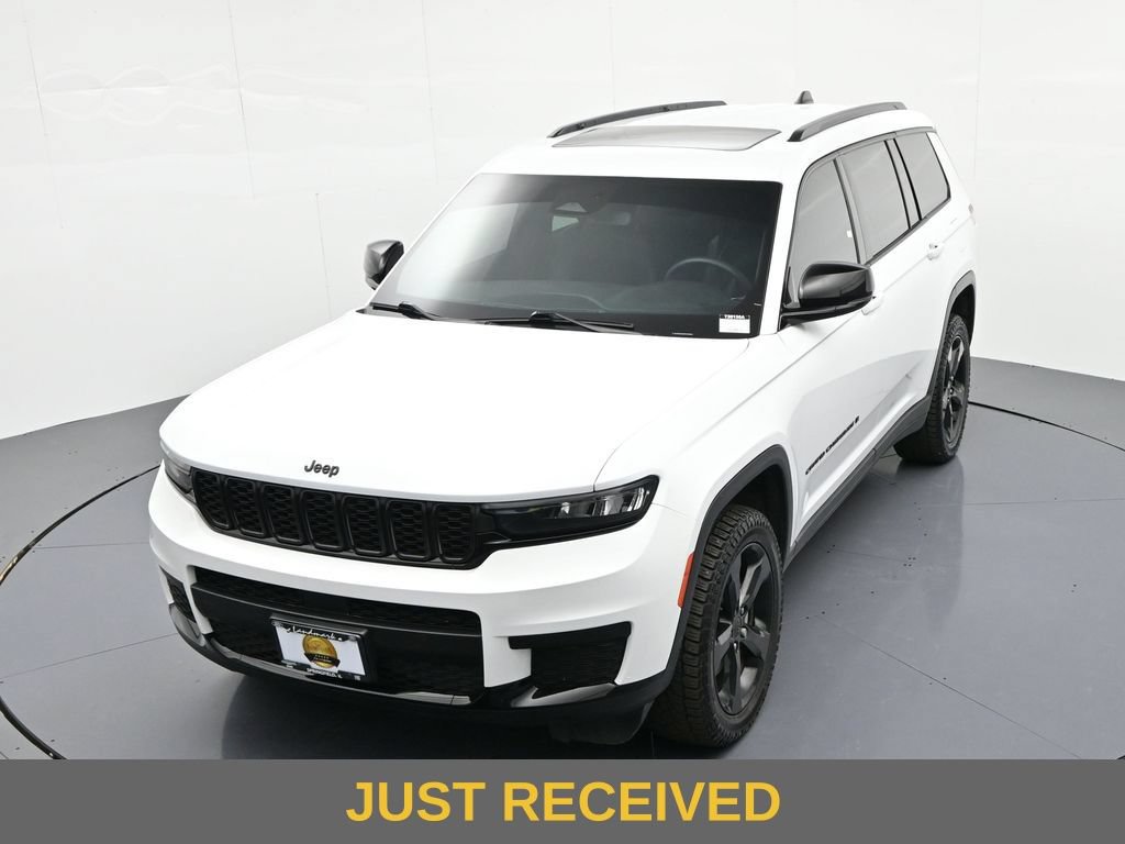 Used 2023 Jeep Grand Cherokee L Laredo AWD/4WD image 26