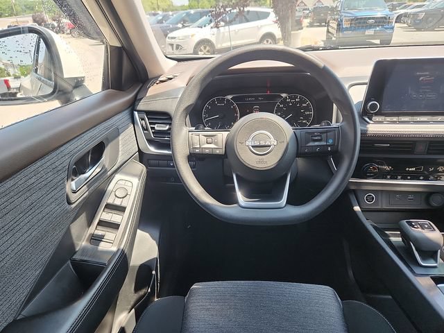 Used 2023 Nissan Rogue SV AWD/4WD image 9
