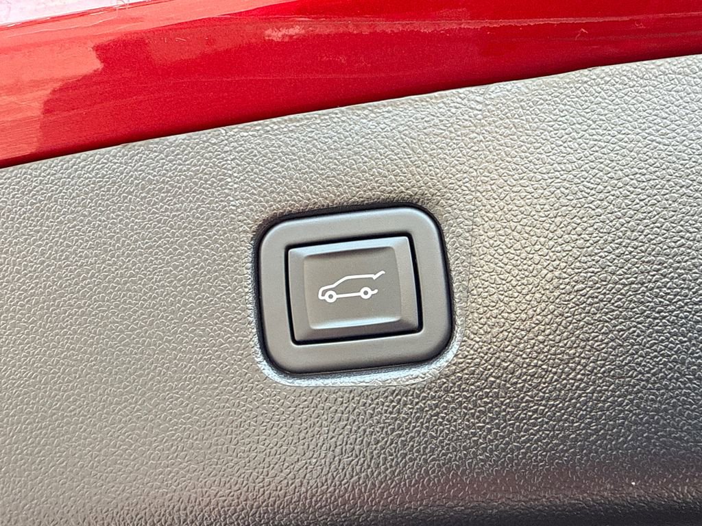 Used 2023 Chevrolet Blazer RS FWD image 19
