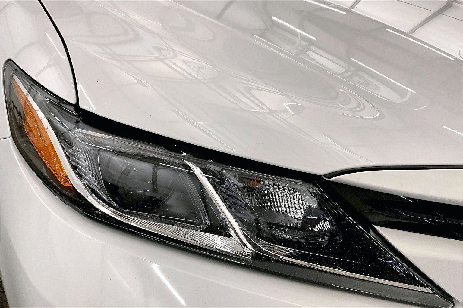 Used 2018 Toyota Camry LE image 27