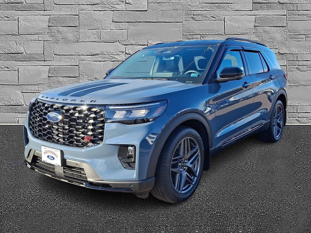 Certified 2025 Ford Explorer ST AWD/4WD image 4