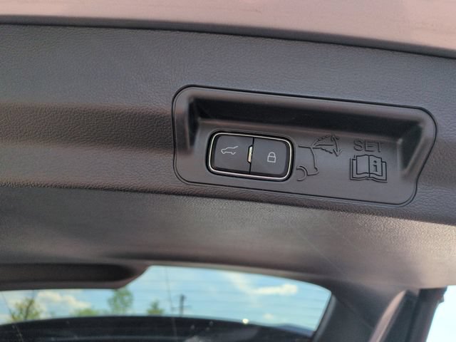 Certified 2023 Ford Explorer Limited w/ Limited Technology Package AWD/4WD image 42