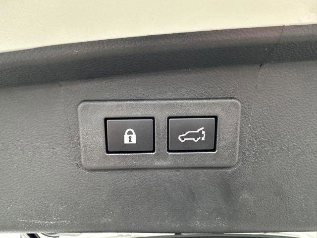 Used 2025 Subaru Outback Onyx Edition image 12