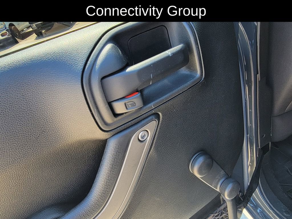 Used 2017 Jeep Wrangler Unlimited Sport w/ Connectivity Group AWD/4WD image 14