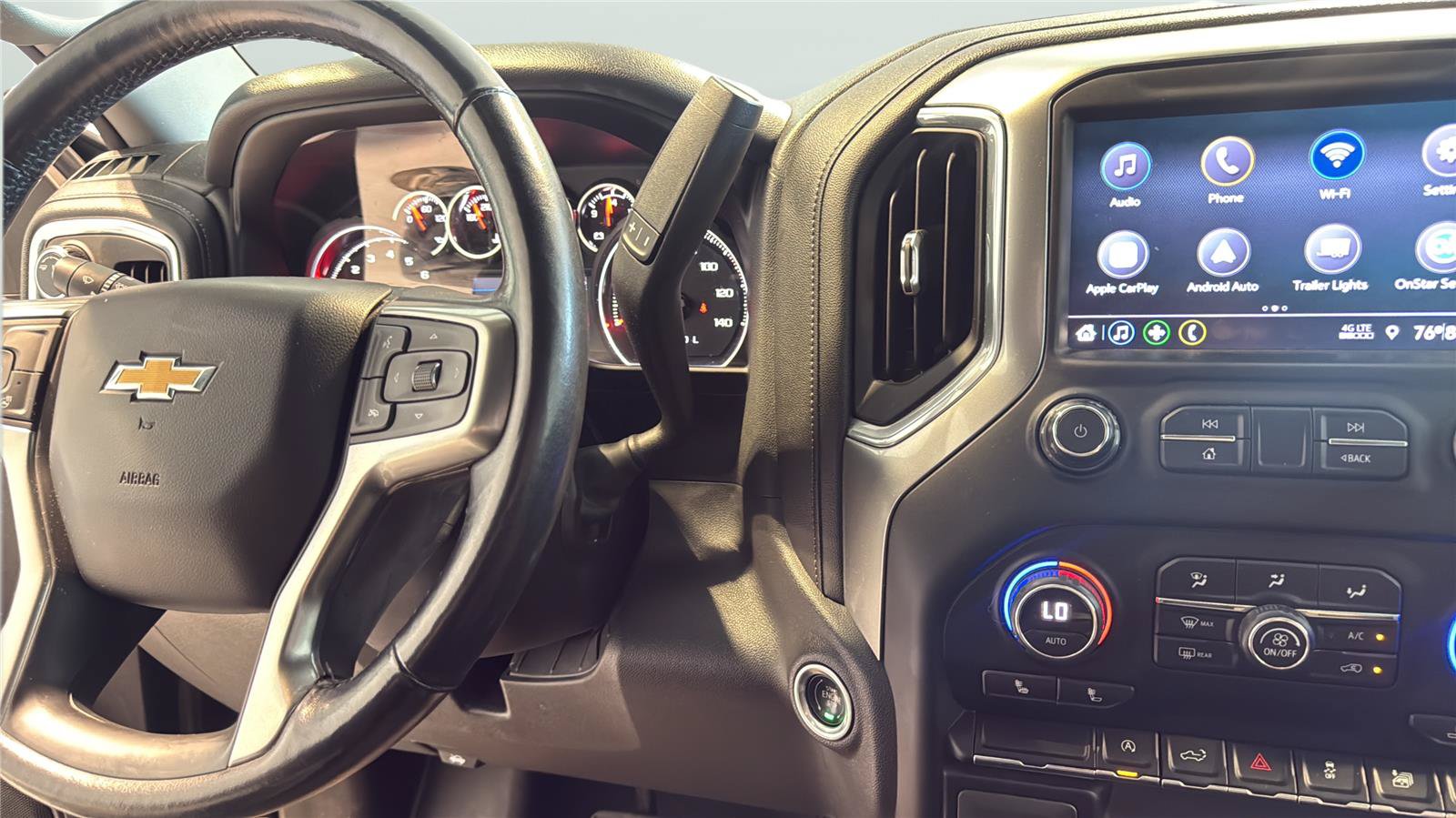 Used 2021 Chevrolet Silverado 1500 LT AWD/4WD image 23