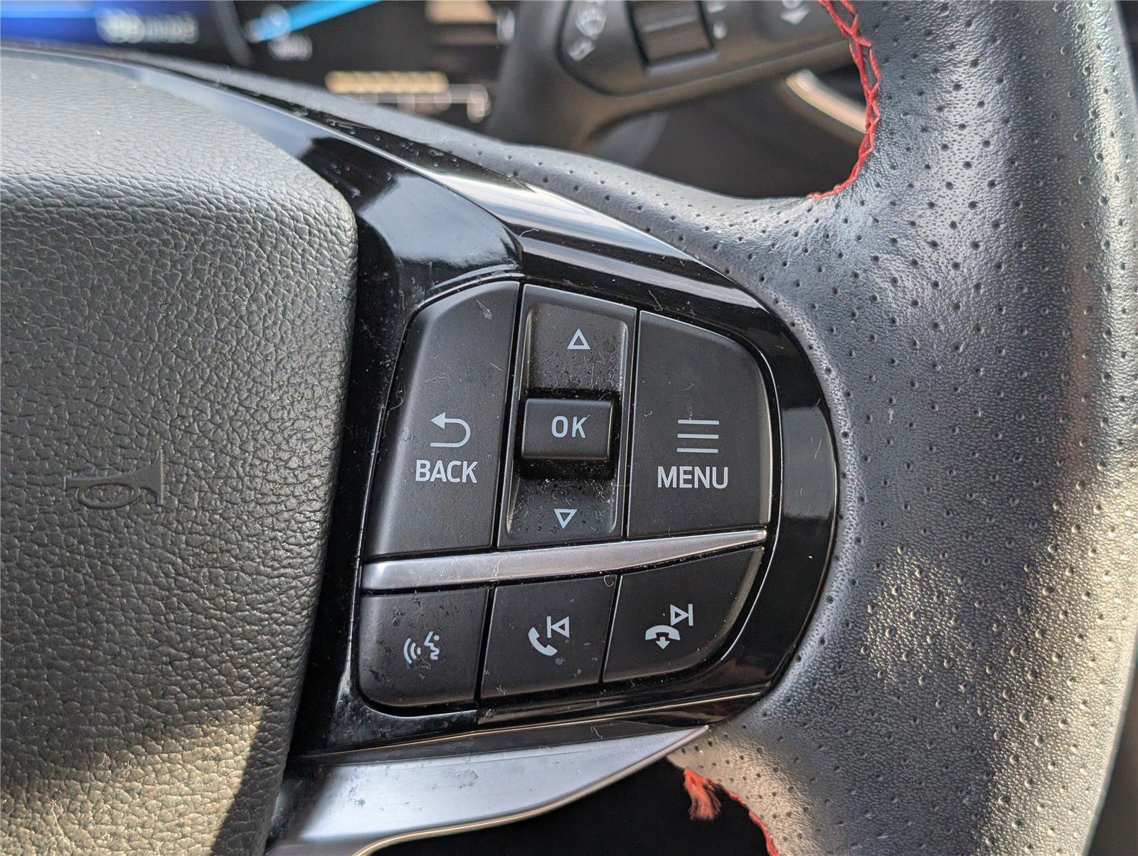 Certified 2023 Ford Explorer ST-Line w/ Class IV Trailer Tow Package image 27