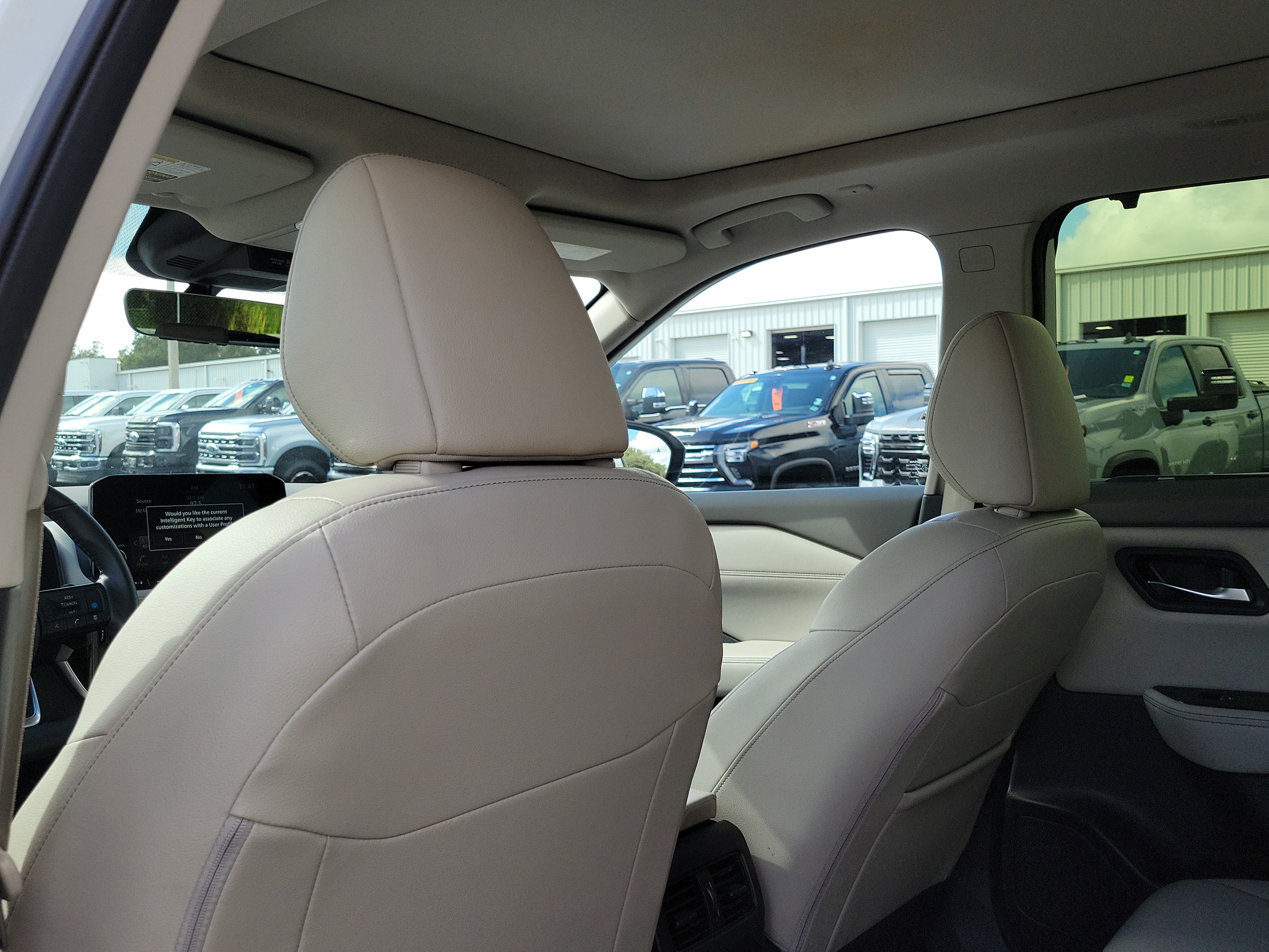 Used 2023 Nissan Rogue SL w/ SL Premium Package FWD image 14
