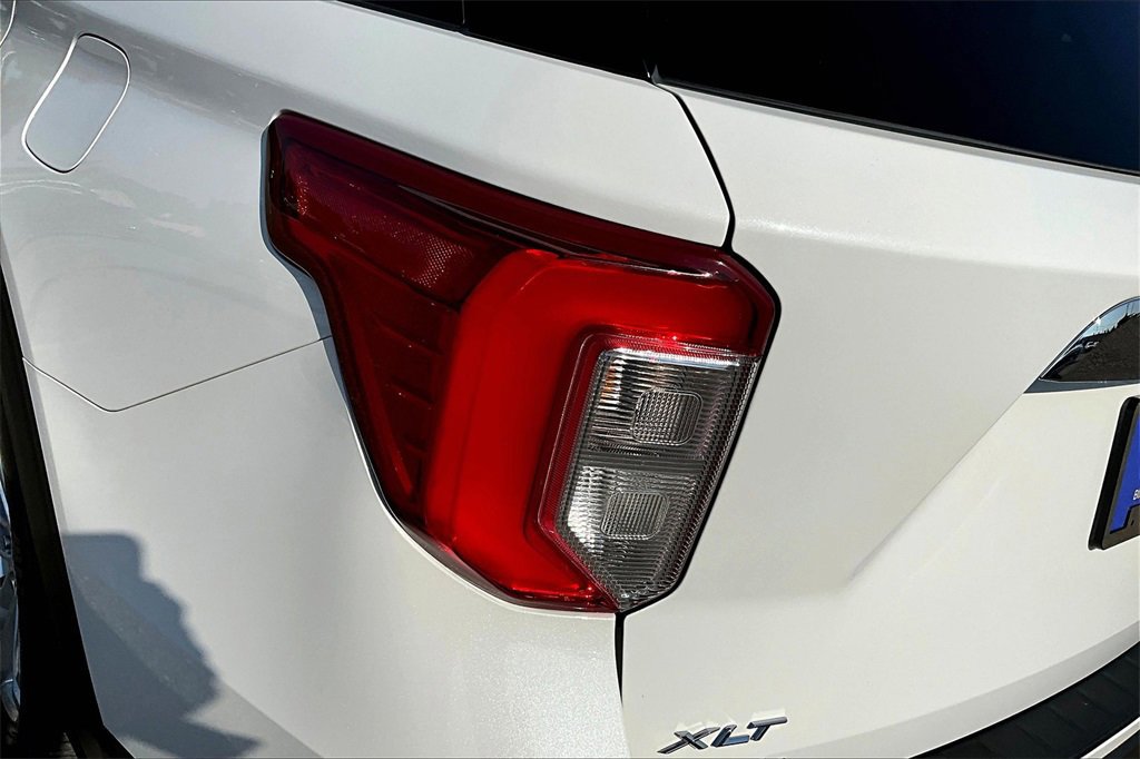 Certified 2023 Ford Explorer XLT image 31