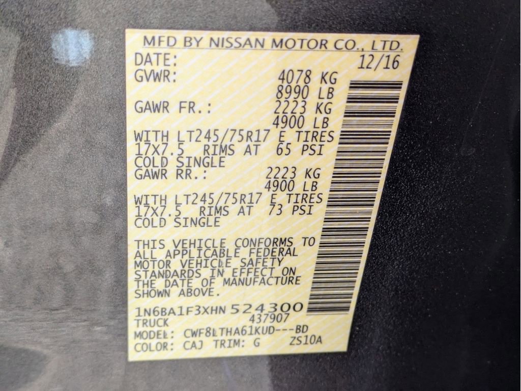 Used 2017 Nissan Titan SV image 27