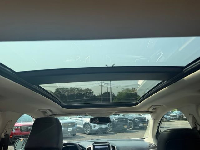 Certified 2022 Ford Edge SEL w/ Convenience Package AWD/4WD image 3