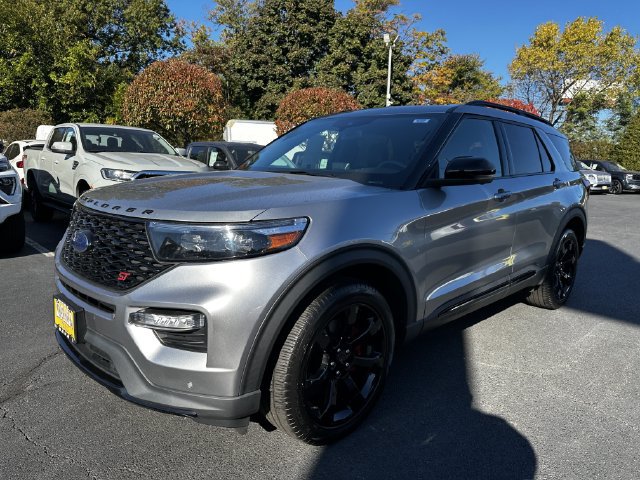 Certified 2023 Ford Explorer ST w/ Equipment Group 401A AWD/4WD image 9
