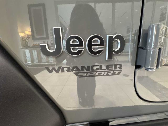Used 2020 Jeep Wrangler Sport AWD/4WD image 28