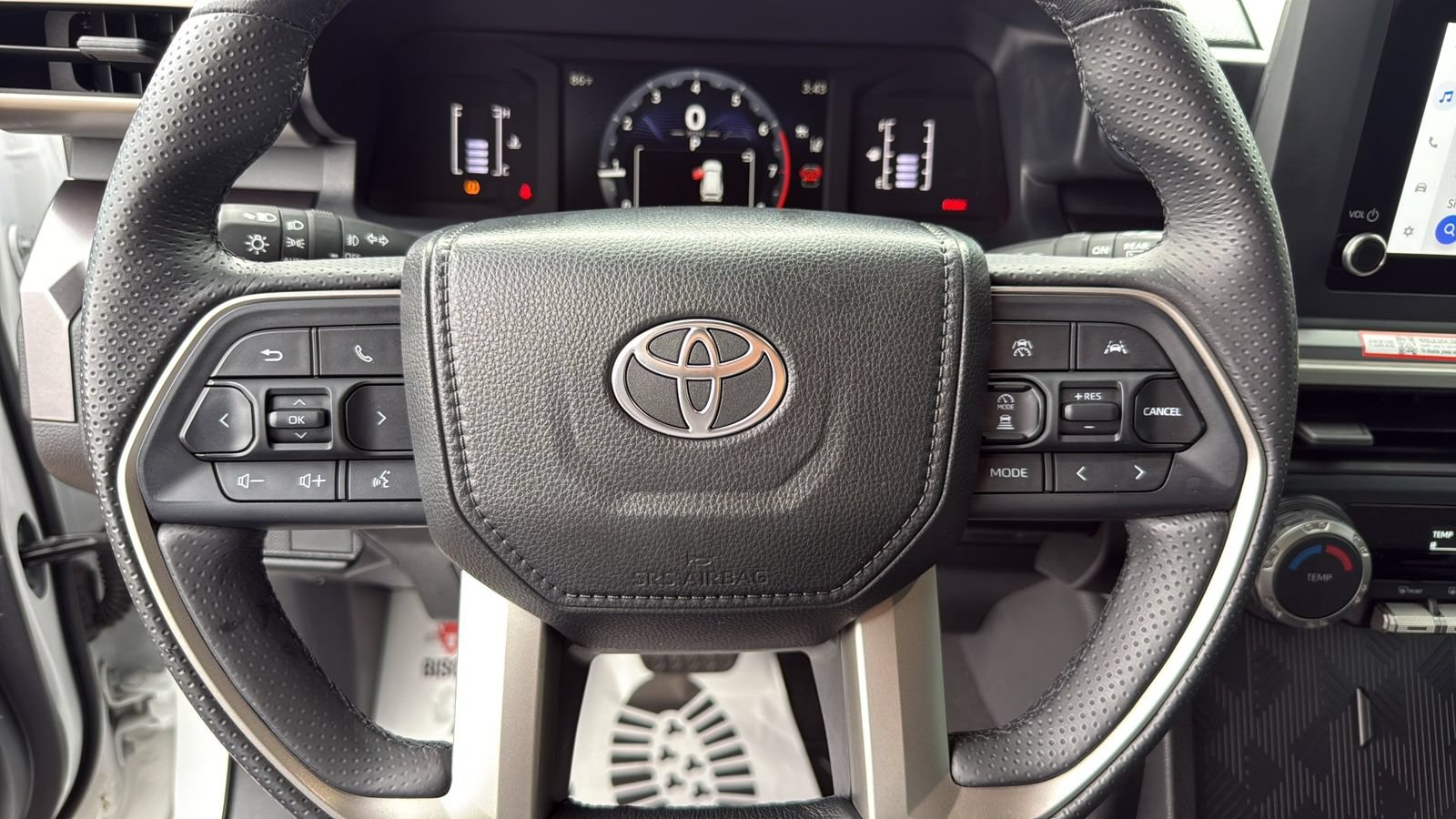 Used 2025 Toyota 4Runner SR5 RWD image 15