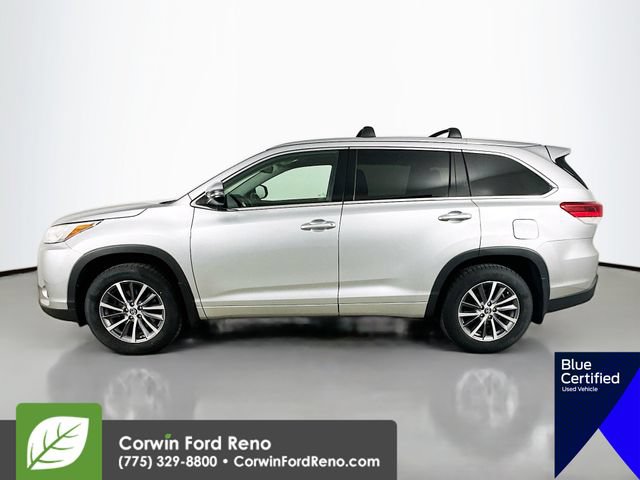 Used 2018 Toyota Highlander XLE AWD/4WD image 4