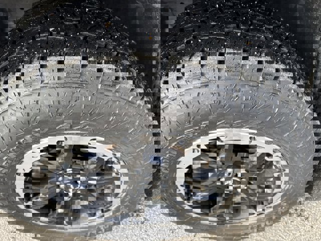 Used 2024 Nissan Pathfinder Rock Creek image 2