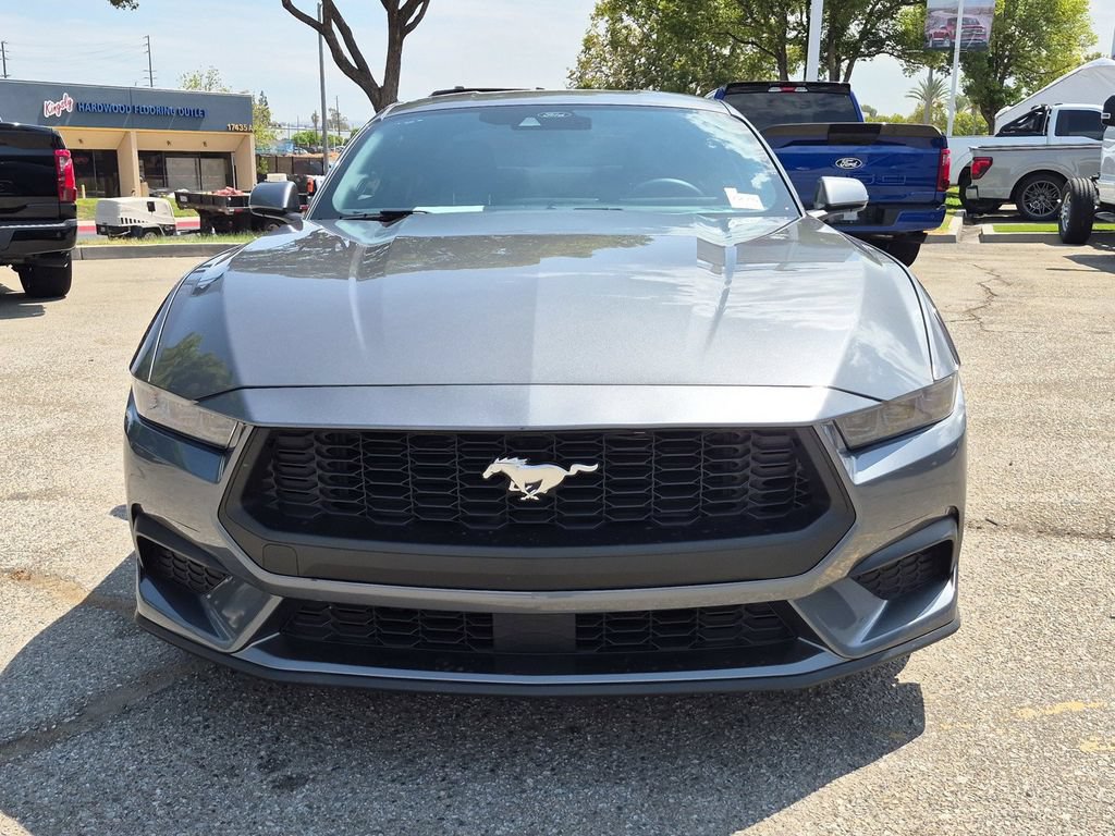 Certified 2025 Ford Mustang Coupe RWD image 2