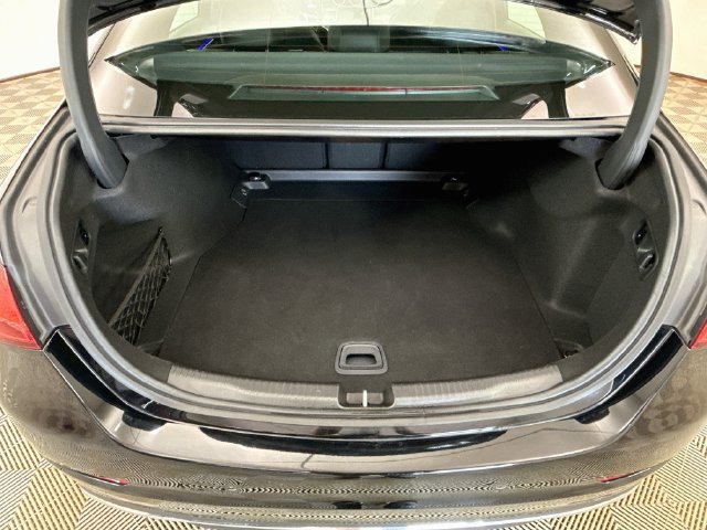 Used 2025 Mercedes-Benz C 300 Sedan image 27