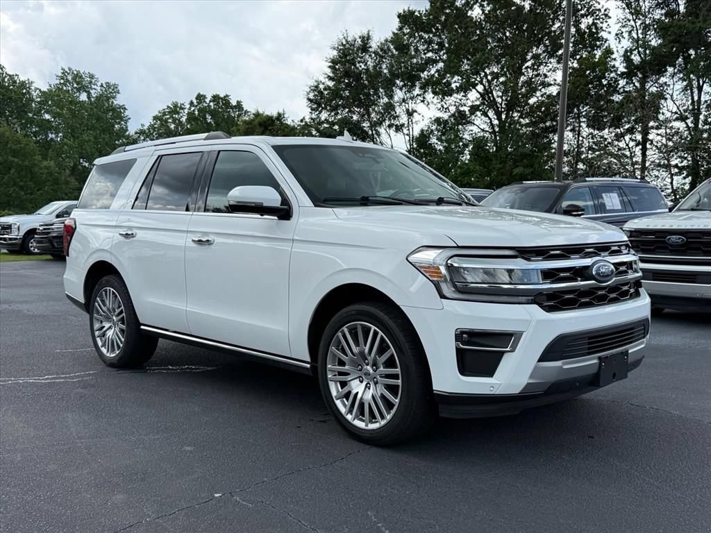 Certified 2024 Ford Expedition Limited AWD/4WD image 2