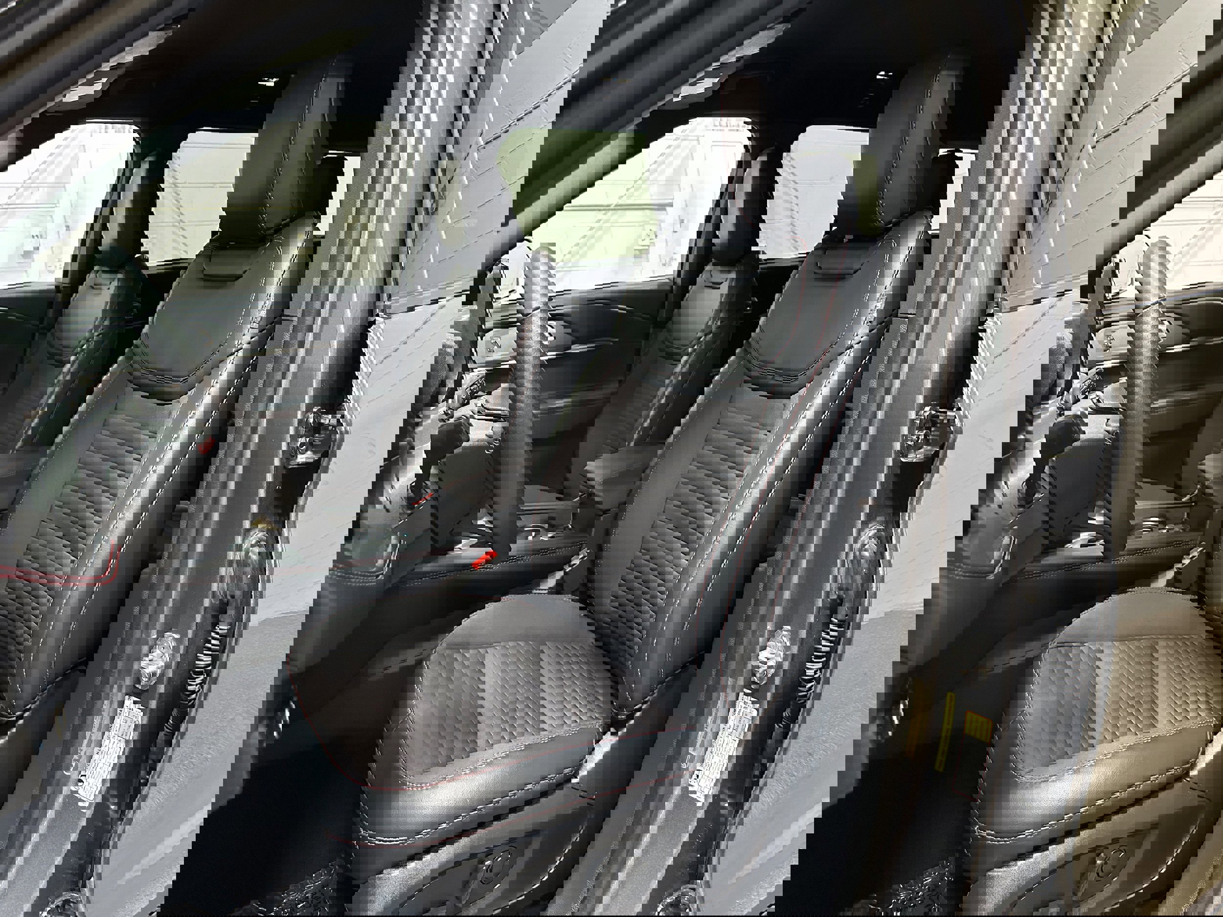 Certified 2025 Ford Explorer ST-Line image 11