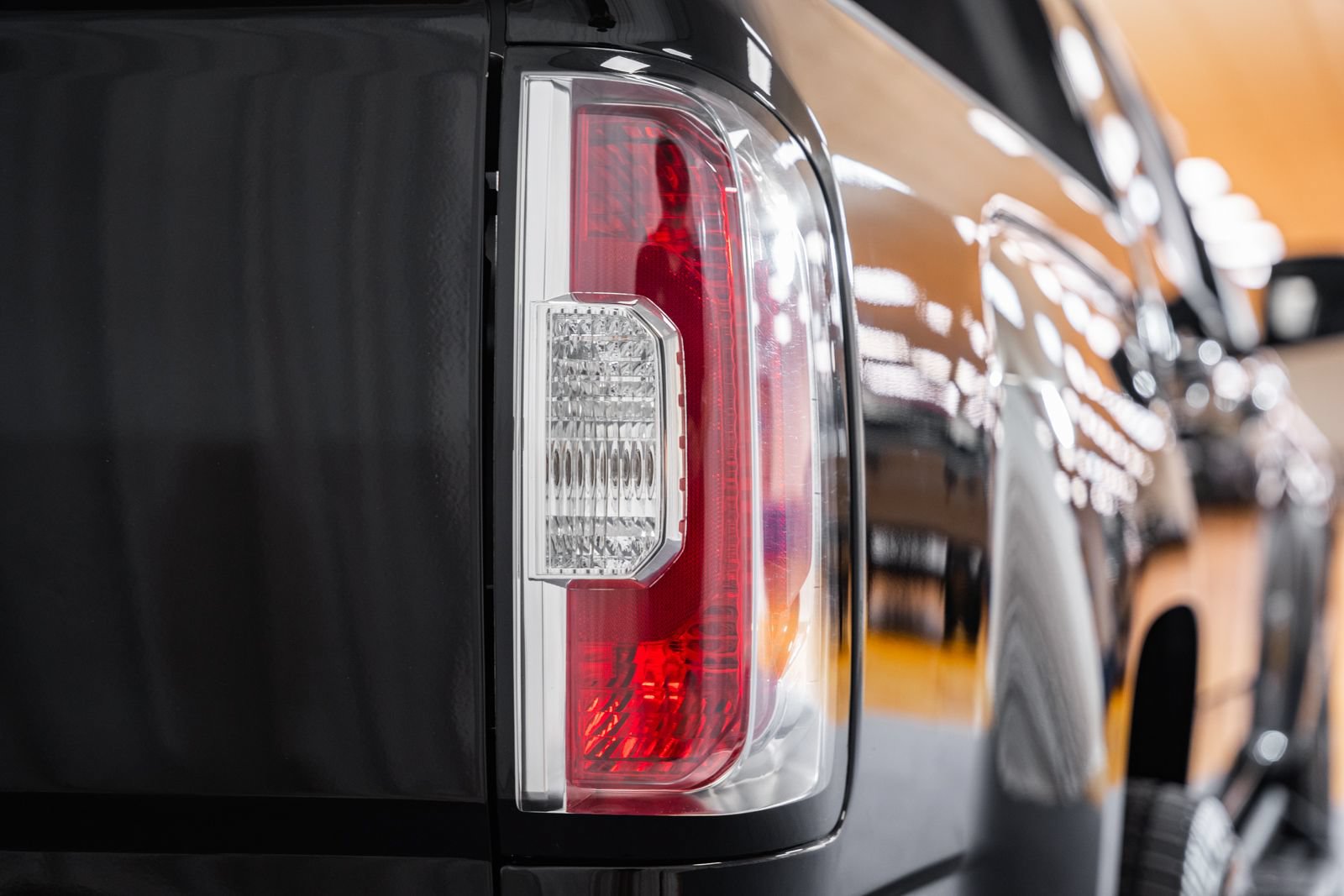 Used 2022 GMC Canyon Elevation w/ Elevation Premium Package RWD image 6