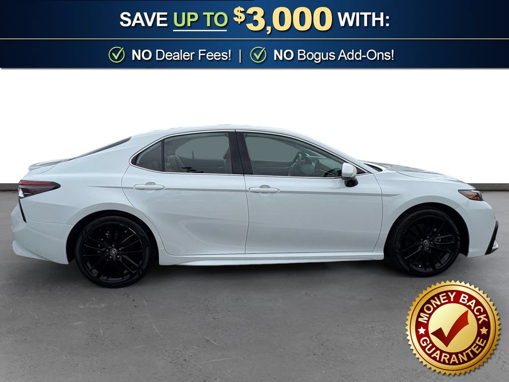 Used 2024 Toyota Camry XSE FWD image 8