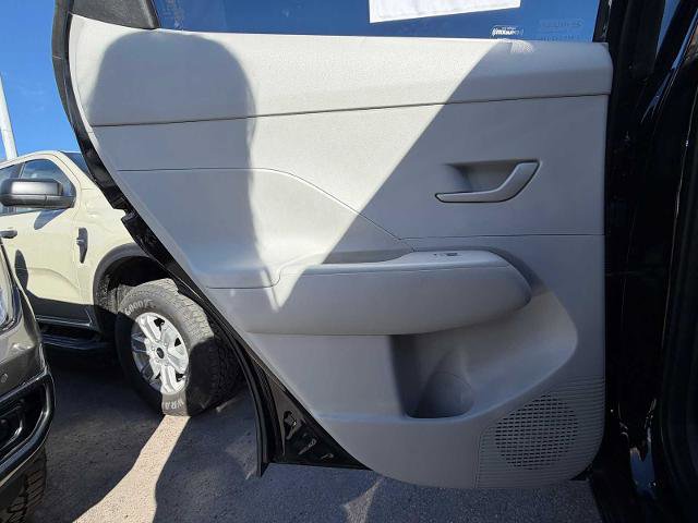 Used 2025 Hyundai Kona SEL image 23
