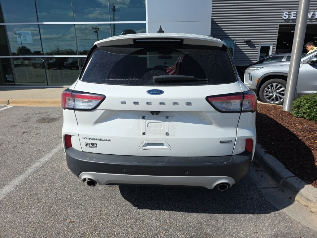 Certified 2020 Ford Escape Titanium AWD/4WD image 3