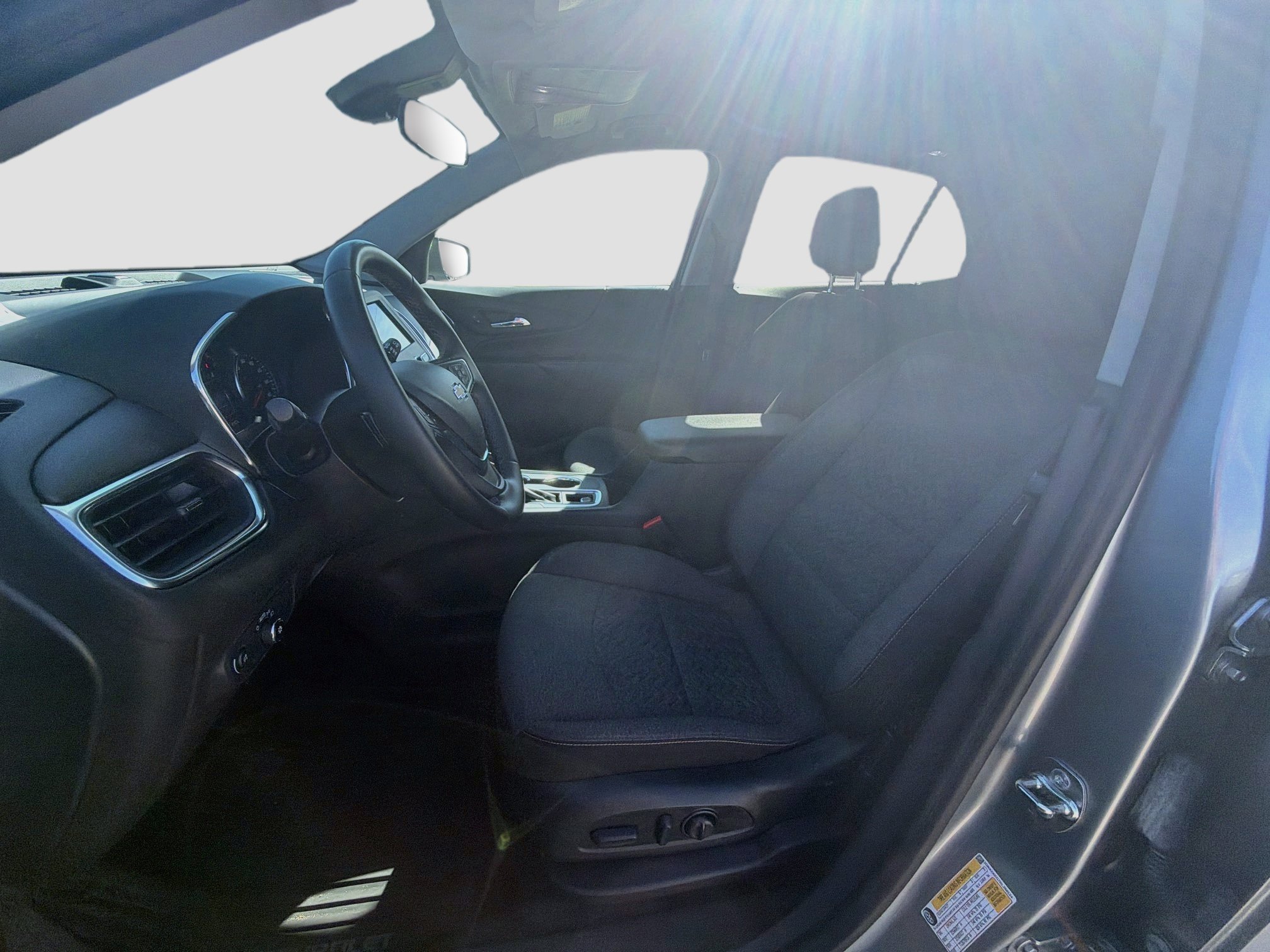 Used 2024 Chevrolet Equinox LT FWD image 24