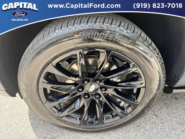 Used 2026 Cadillac Escalade Sport w/ LPO, ONYX Package RWD image 13