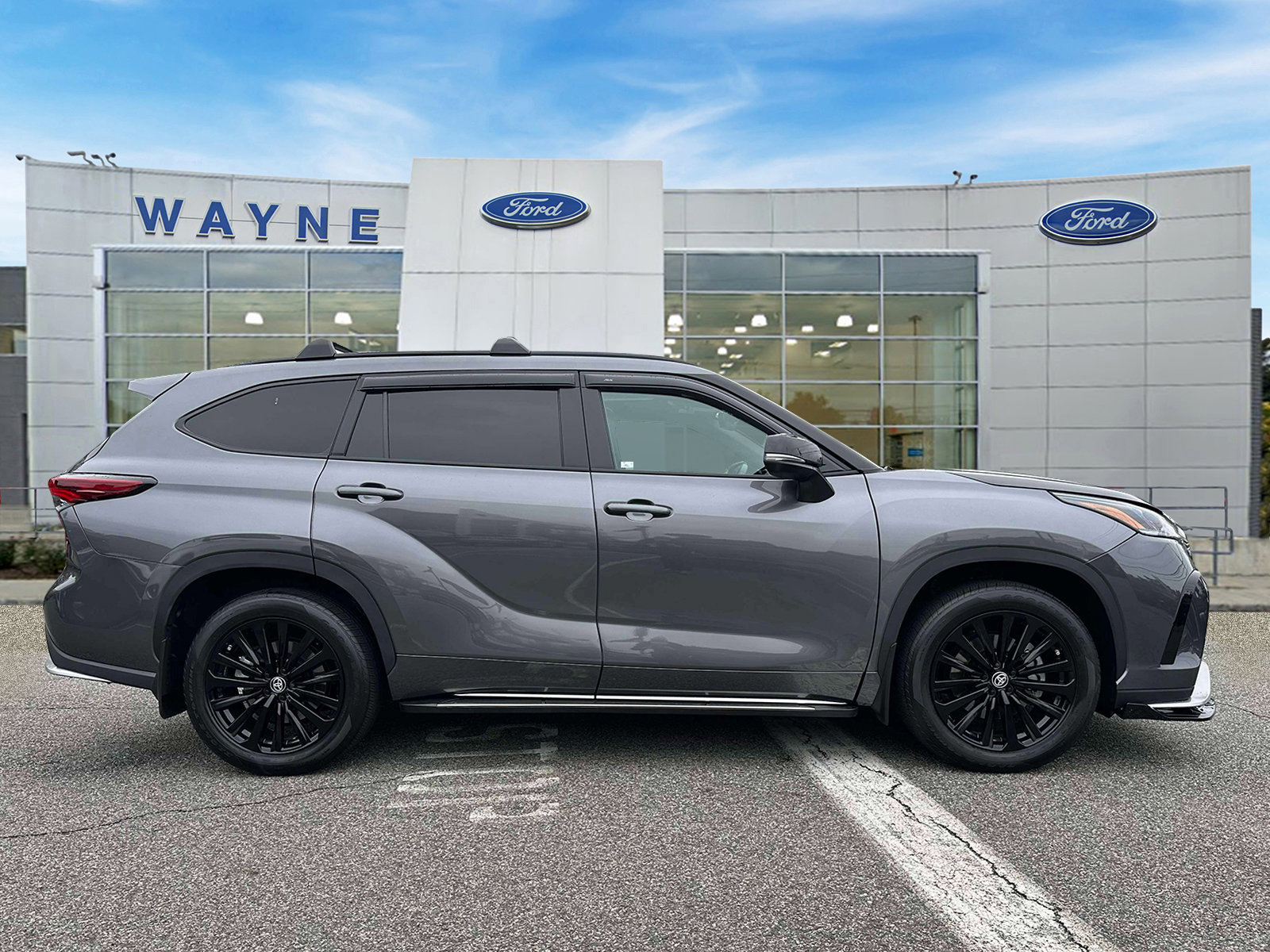 Used 2024 Toyota Highlander XSE image 5