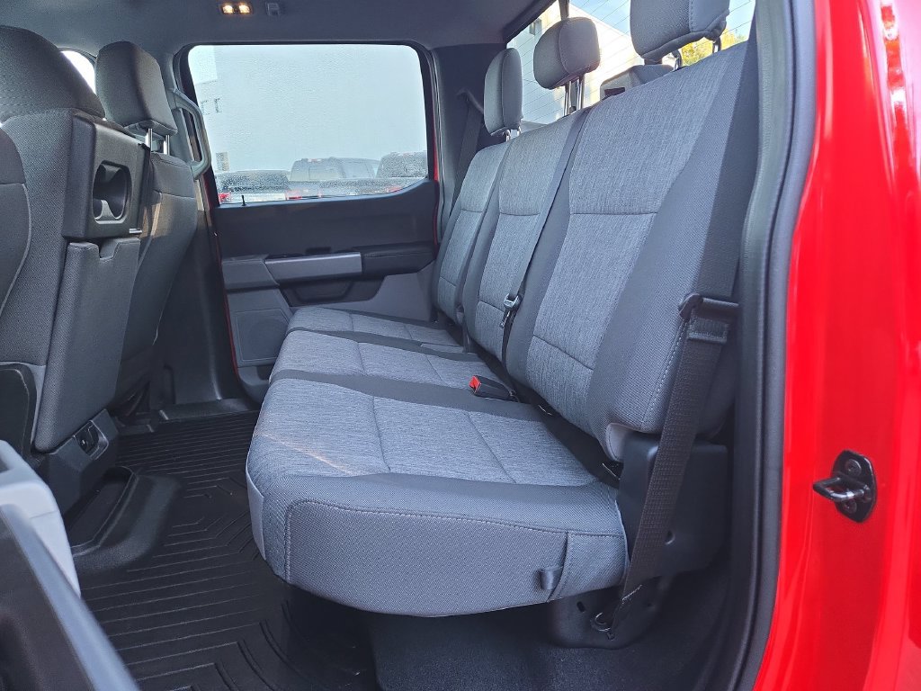 Certified 2023 Ford F250 XL w/ STX Appearance Package AWD/4WD image 4