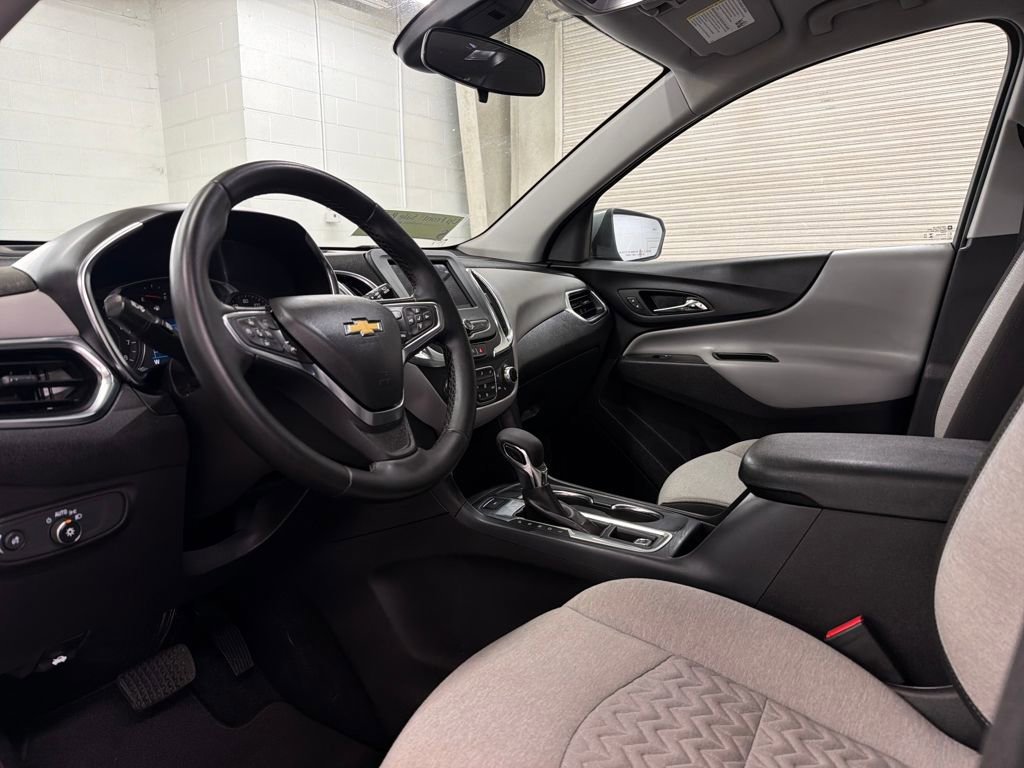Used 2024 Chevrolet Equinox LT w/ Driver Convenience Package image 11
