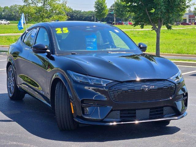 Certified 2025 Ford Mustang Mach-E GT AWD/4WD image 4