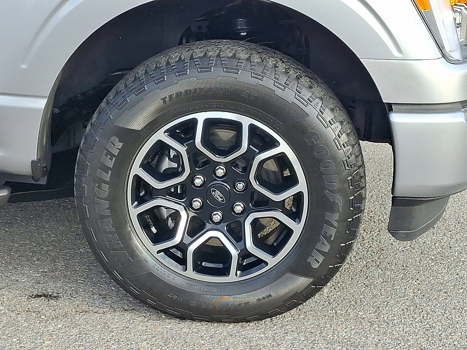 Certified 2022 Ford F150 XLT w/ Equipment Group 302A High image 8