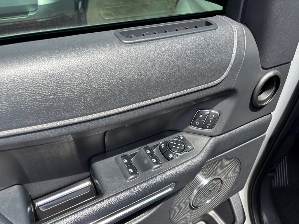 Certified 2024 Ford Expedition Max XLT RWD image 16
