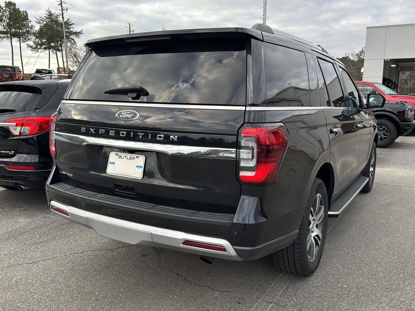 Certified 2023 Ford Expedition Limited image 6