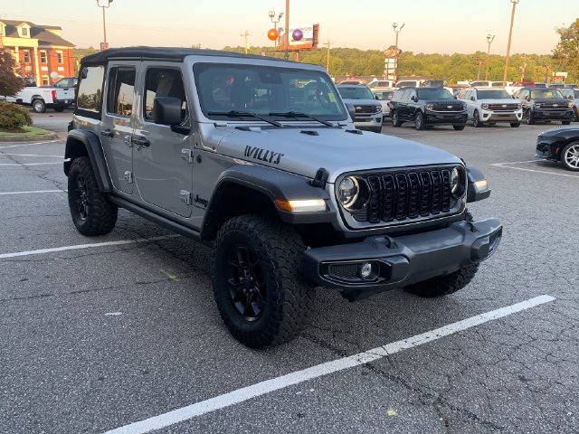 Used 2024 Jeep Wrangler Unlimited Sport AWD/4WD image 3