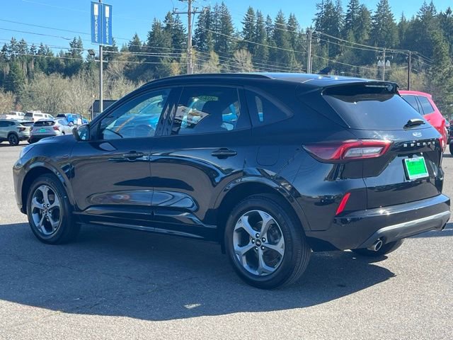 Certified 2023 Ford Escape ST-Line AWD/4WD image 7