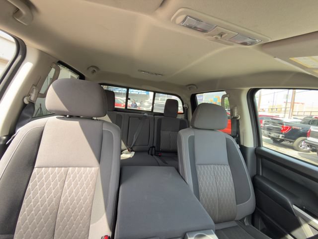 Used 2023 Nissan Titan SV AWD/4WD image 27