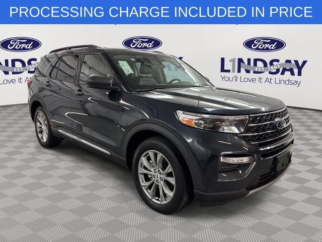 Certified 2023 Ford Explorer XLT w/ Equipment Group 202A AWD/4WD image 1