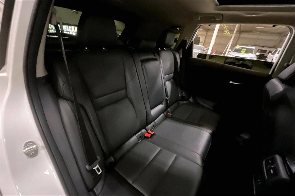 Used 2023 Nissan Rogue SV w/ SV Premium B Package image 26